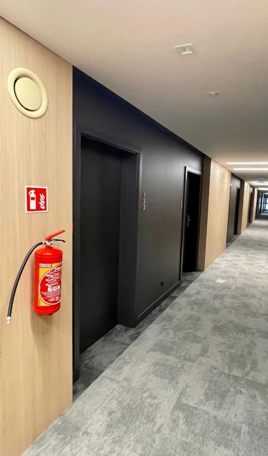 Plac Wolnosci 6 Contactless Check-In 24H Poznań Kültér fotó