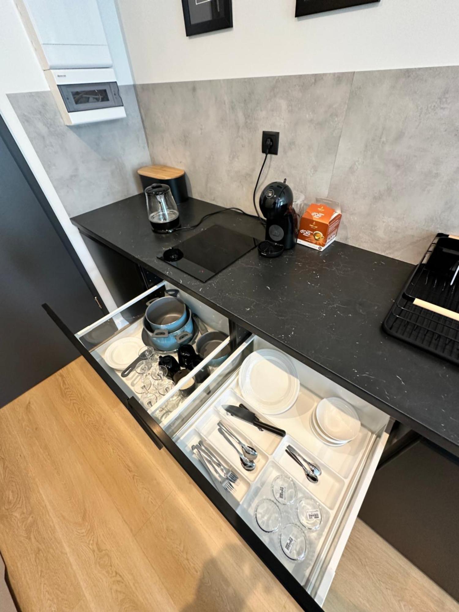 Plac Wolnosci 6 Contactless Check-In 24H Poznań Kültér fotó